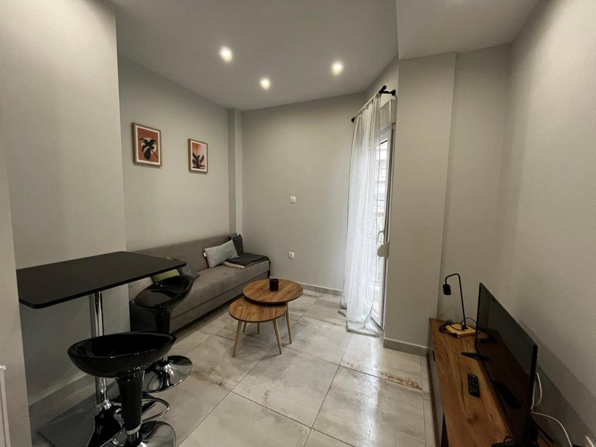 테살로니키 Modern Flat Ag. Dimitriou 아파트 외부 사진
