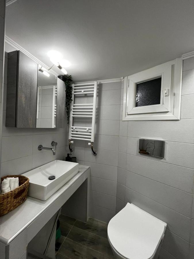 테살로니키 Modern Flat Ag. Dimitriou 아파트 외부 사진