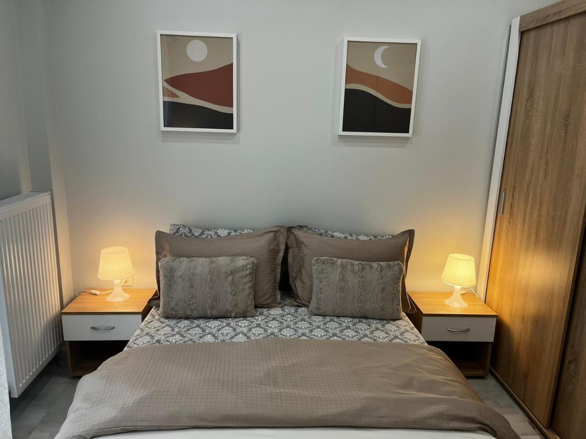 테살로니키 Modern Flat Ag. Dimitriou 아파트 외부 사진