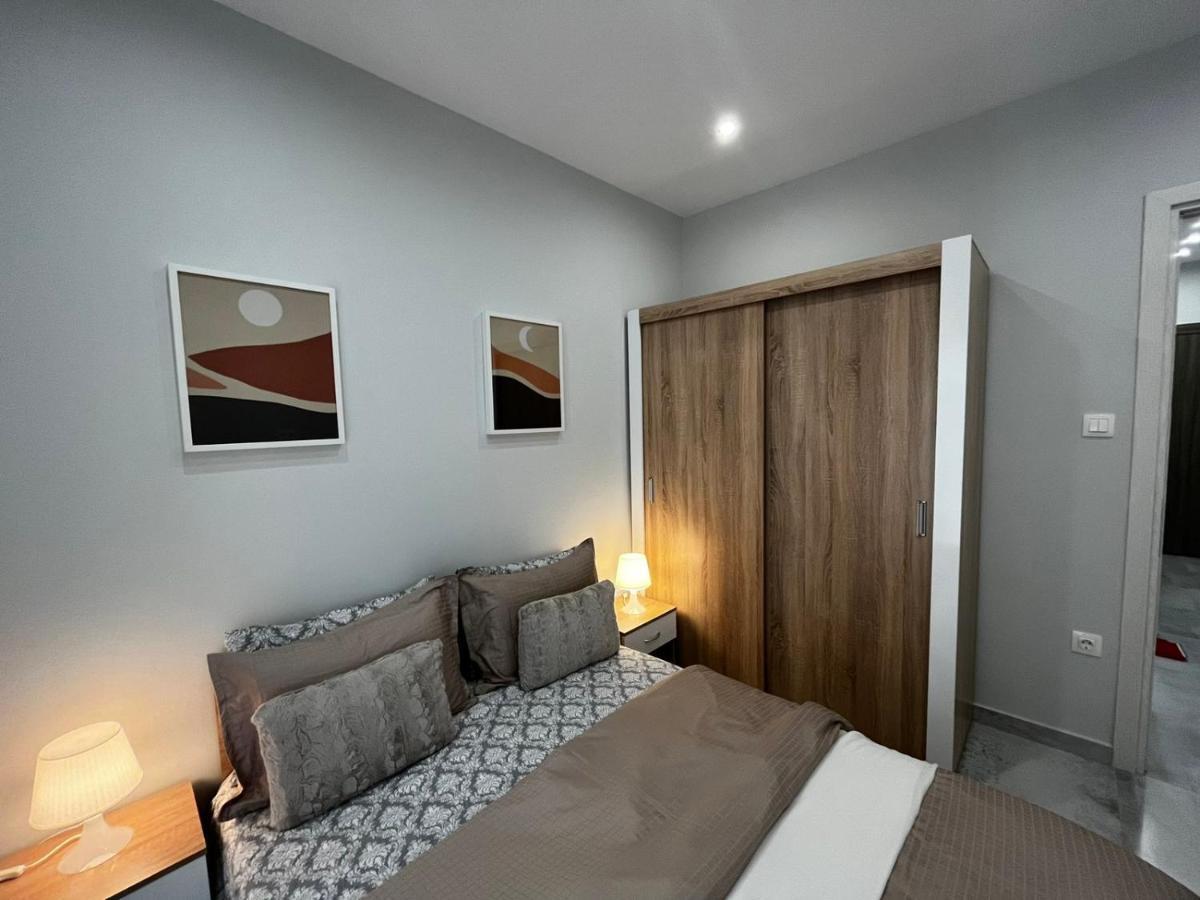 테살로니키 Modern Flat Ag. Dimitriou 아파트 외부 사진